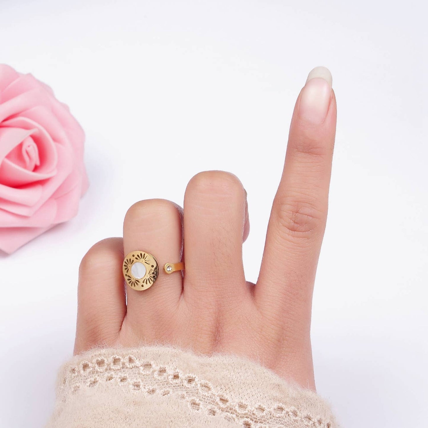 Stainless Steel Shell Open Flower Petal Filigree Round Ring