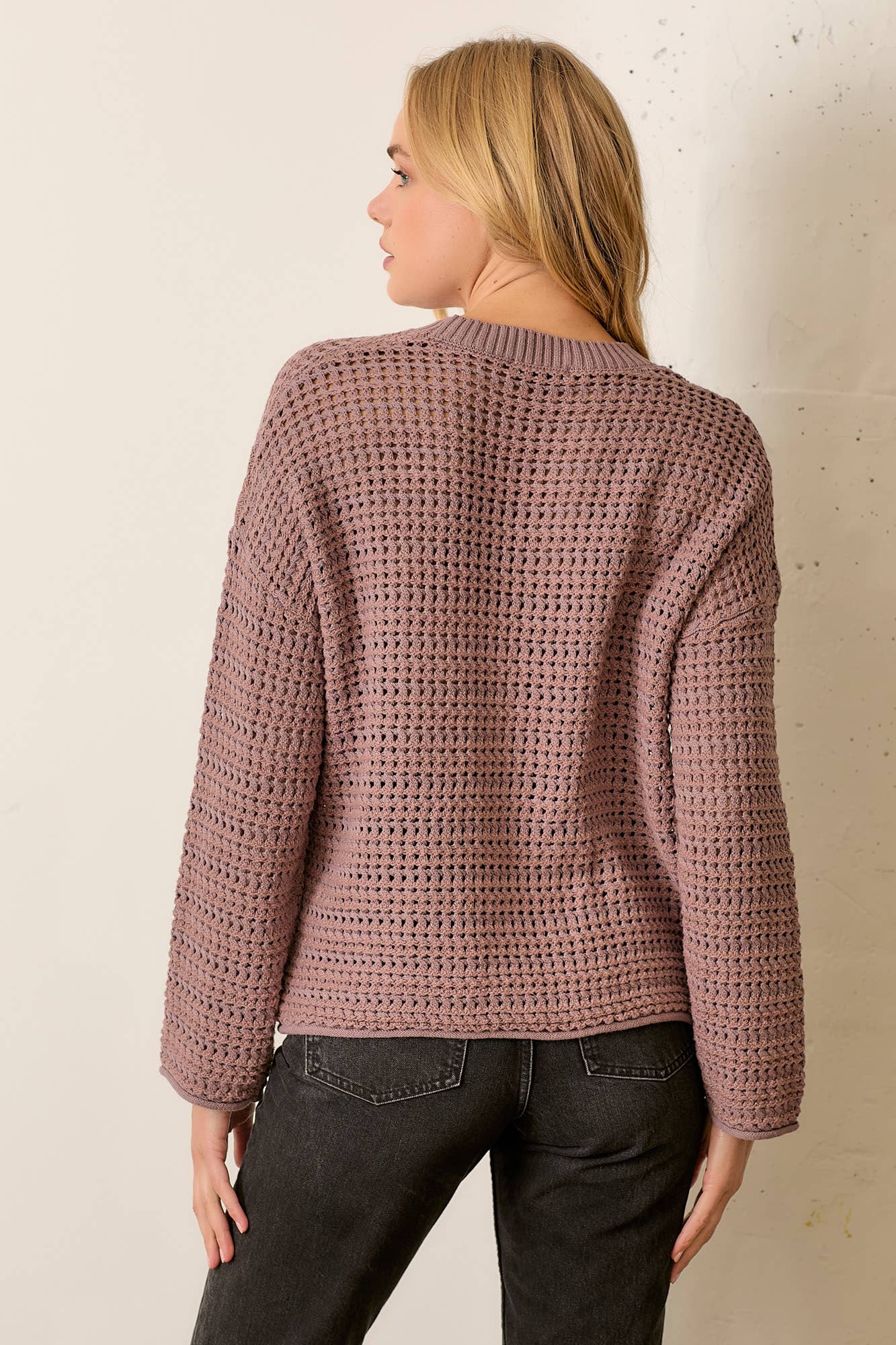 TWO TONED HOLLOW OUT SWEATER
