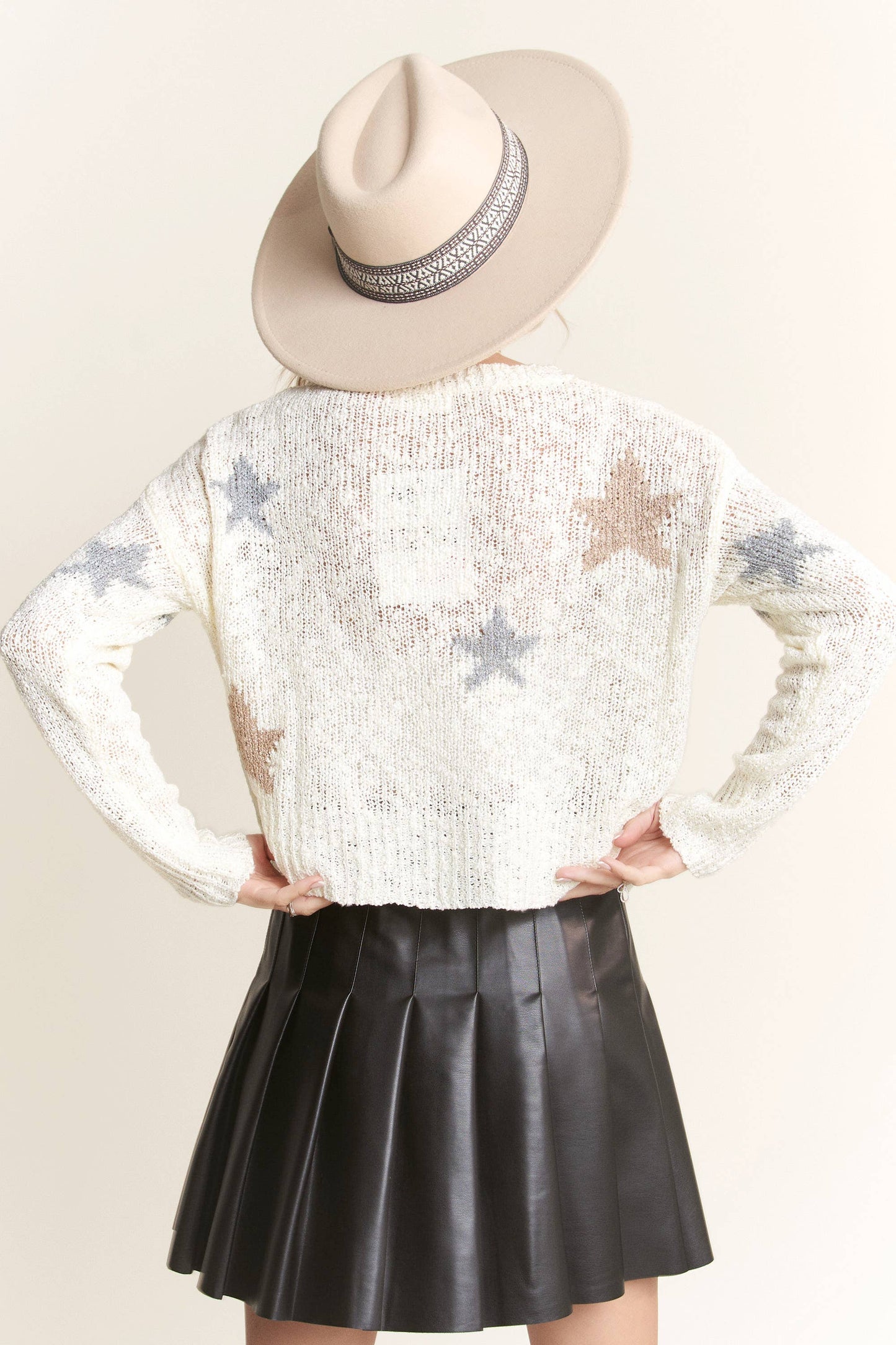LESW3732- STAR LIGHTWEIGHT SWEATER TOP