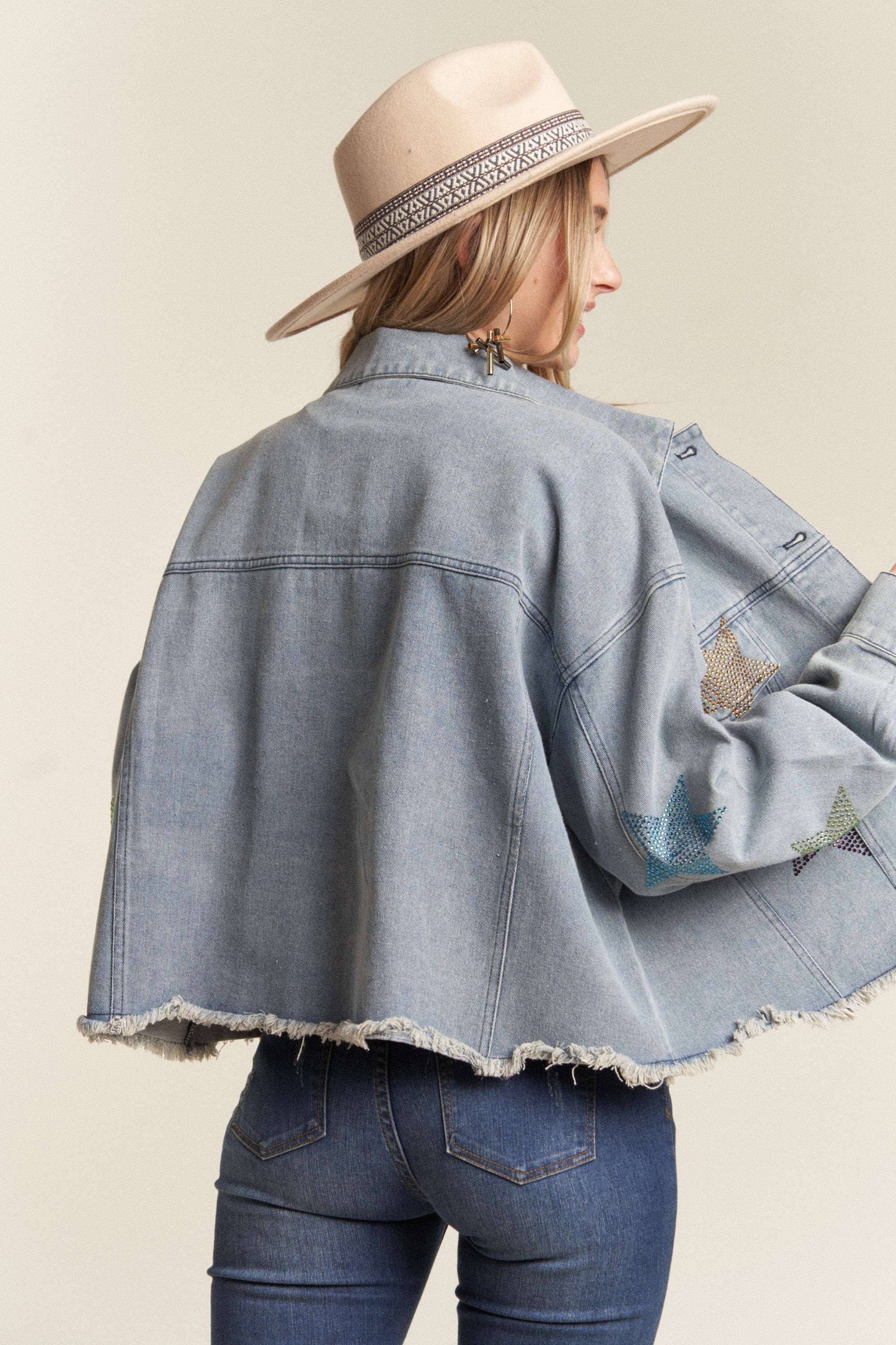 LKJ8209- RHINESTONE STAR ACCENT DENIM JACKET