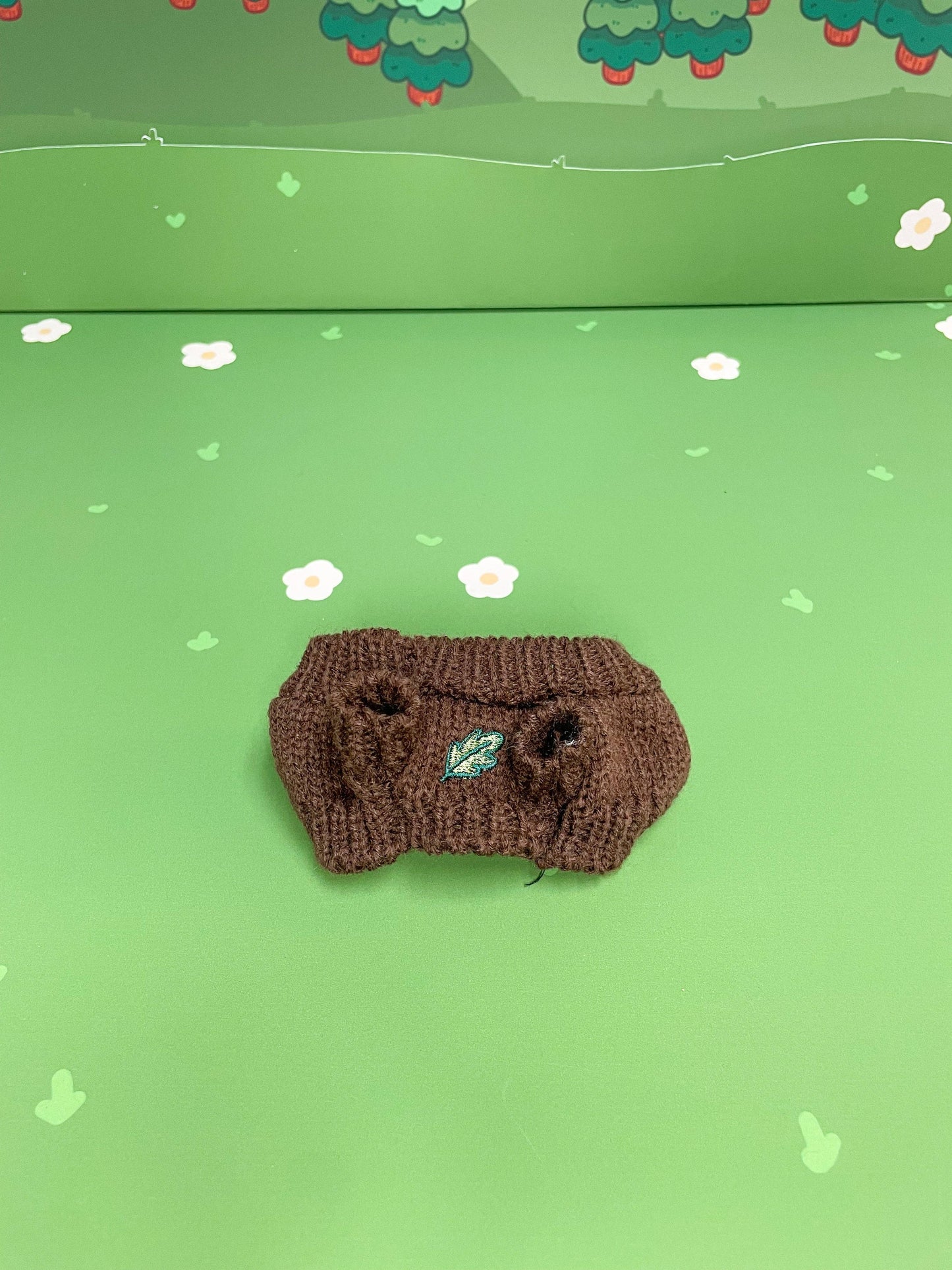 Brown Oak Leaf Sweater - Plushie Accessories