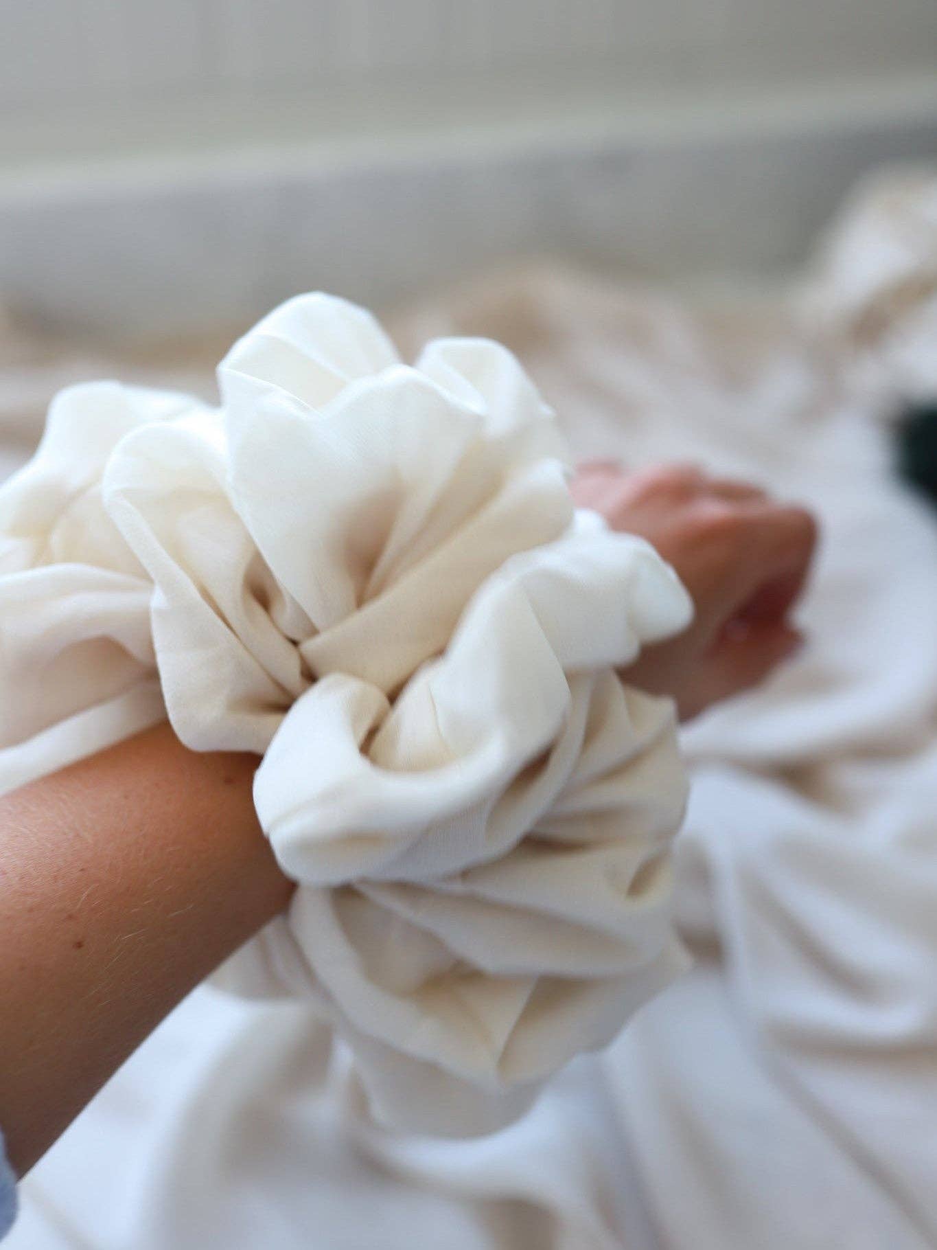 JUMBO SCRUNCHIE ( 29 COLORS )