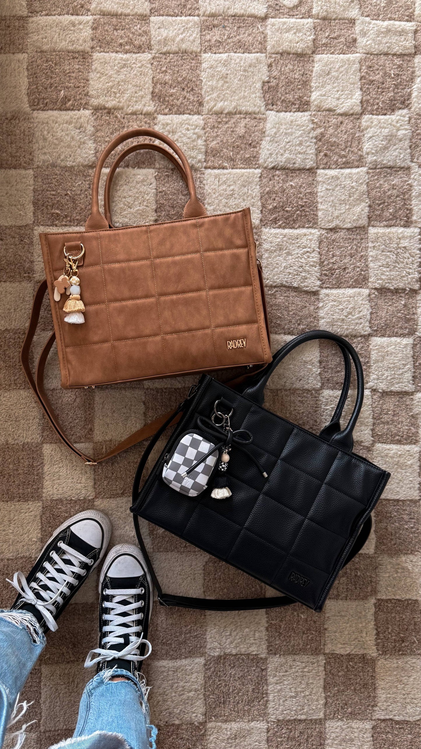 Boxy Tote MAX in Pebble Black