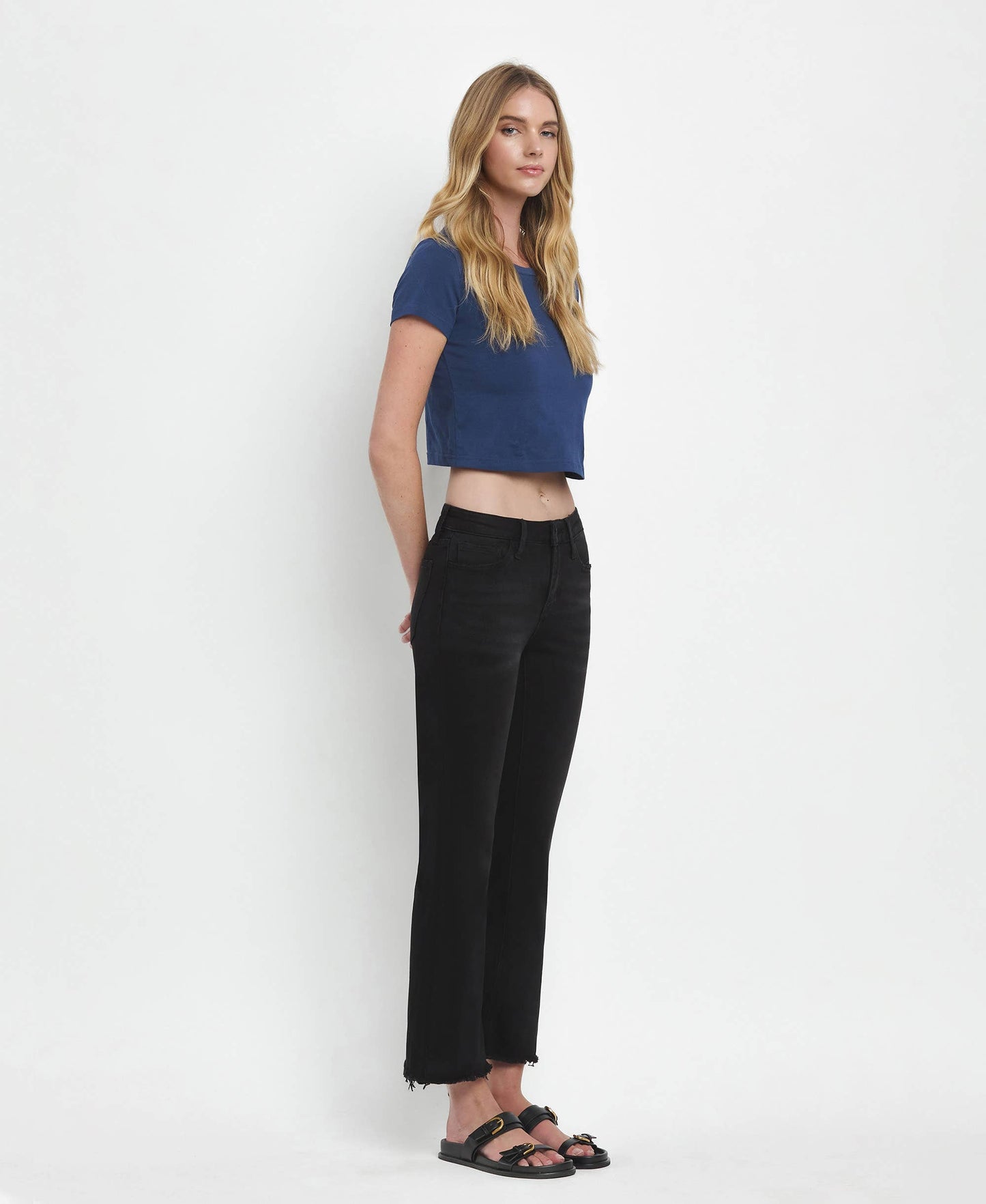 MID RISE RAW DISTRESSED HEM CROP FLARE JEANS LV1145