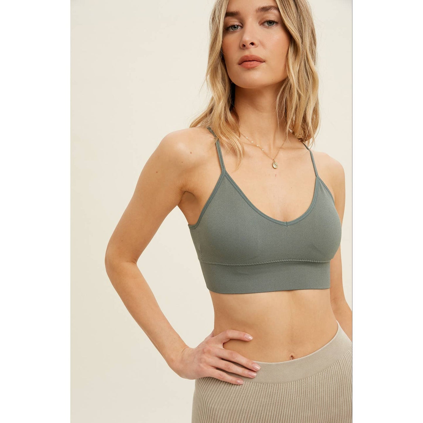 RIBBED SEAMLESS LOW BACK BRALETTE / WL22-6606