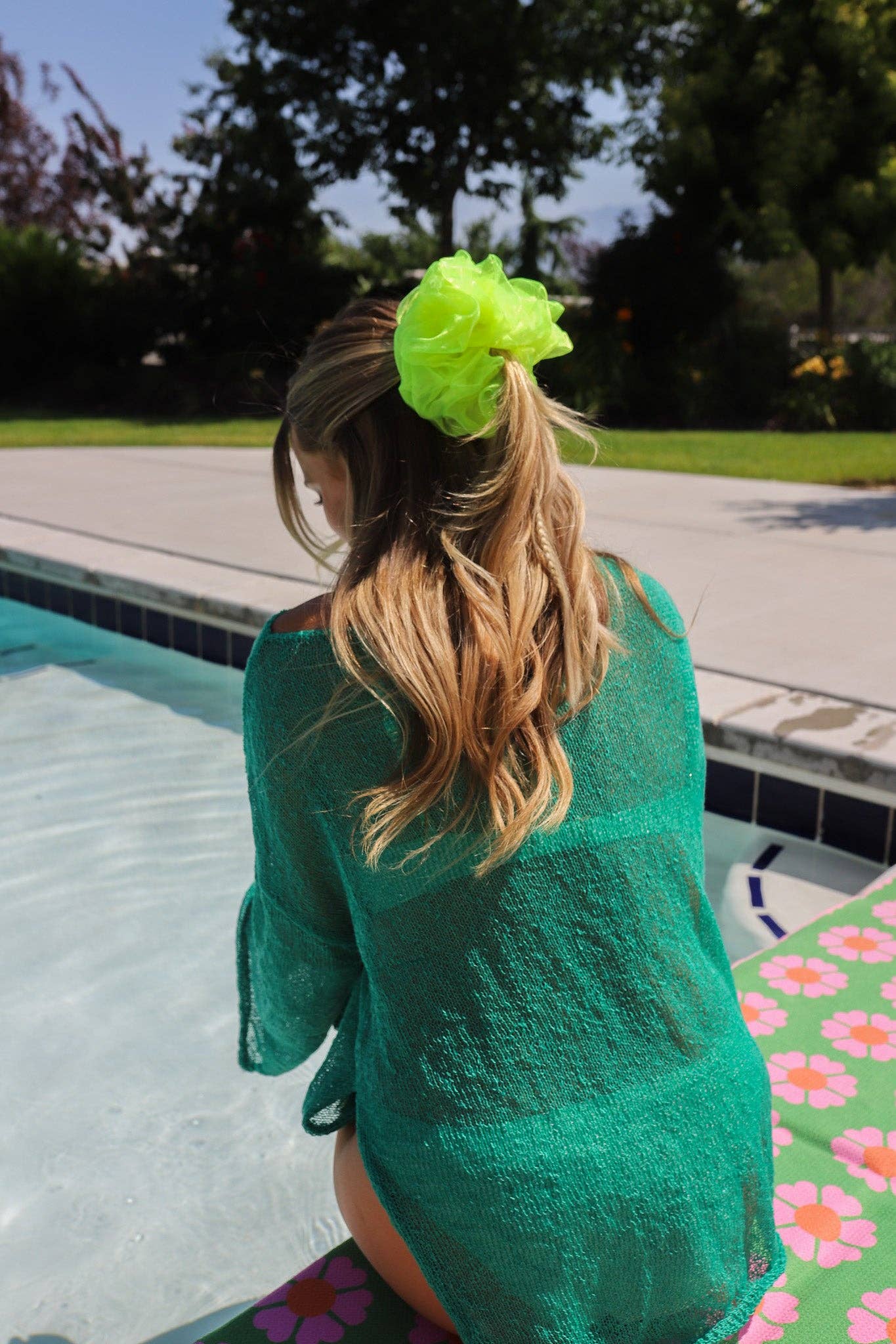 NEON JUMBO ORGANZA SCRUNCHIES