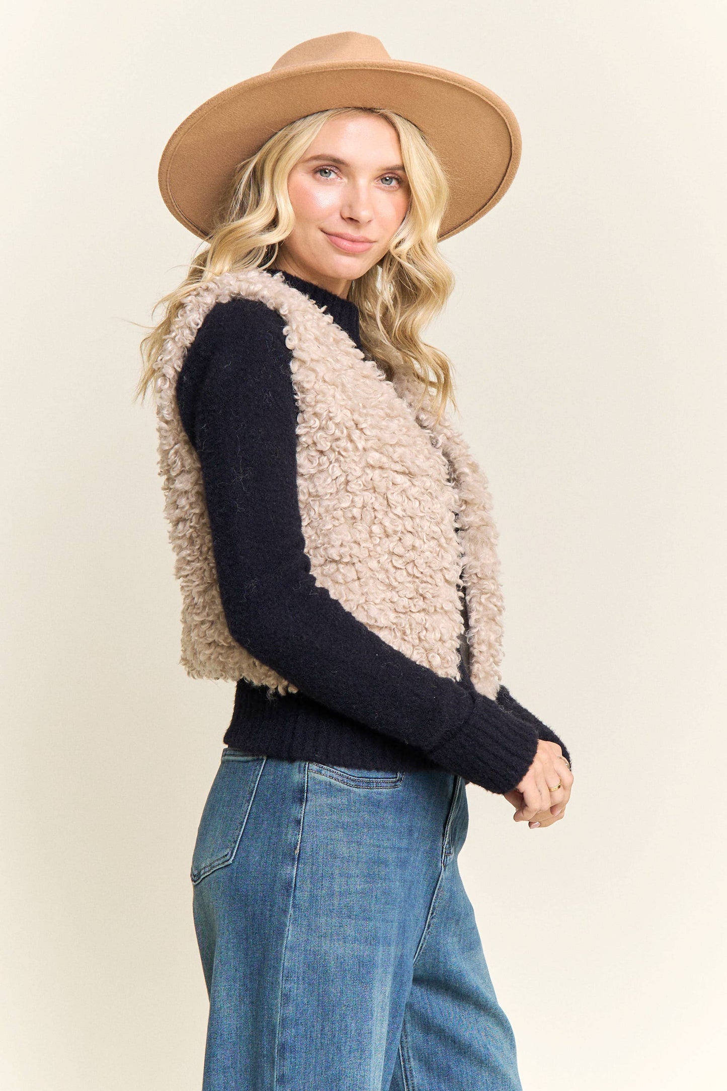 LEJ4199-FAUX FUR LUXE LONG VEST