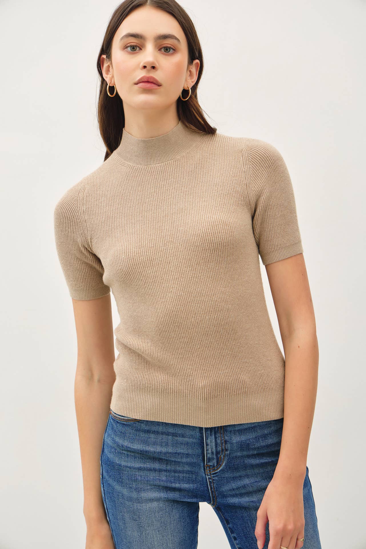 MOCK NECK SHORT SLEEVE RIBBED KNIT SWEATER