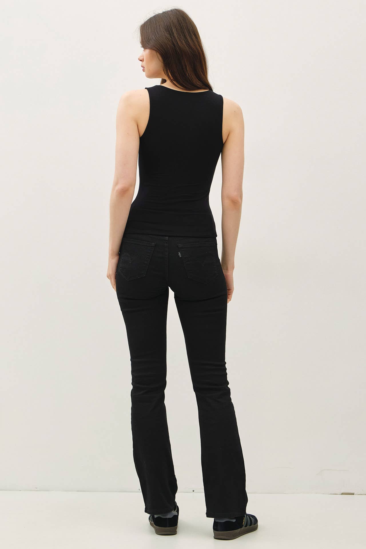 SOFT CORE-DOUBLE LINED BASIC SQUARE NECK TANK