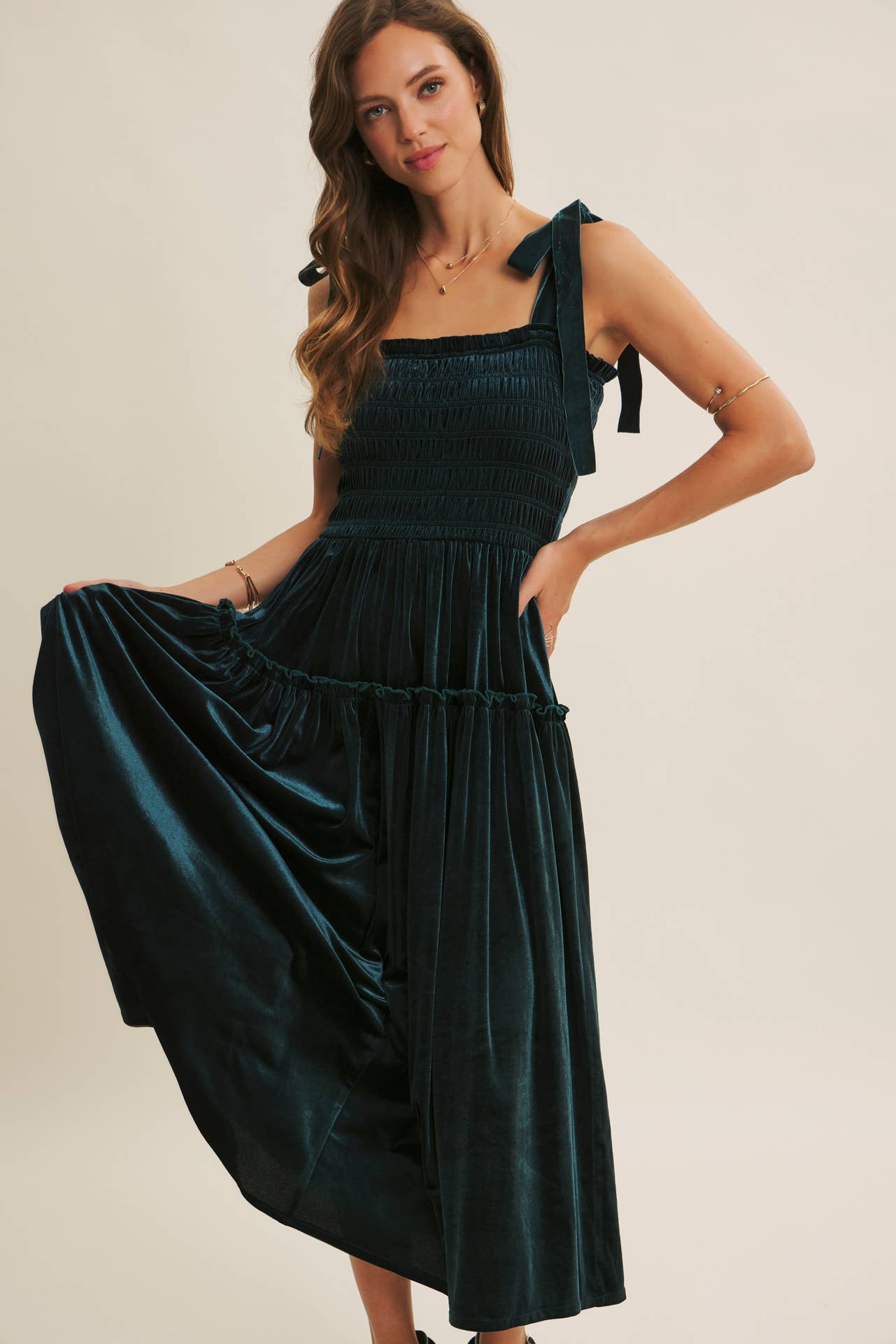 HOLIDAY CLASSIC VELVET SMOCKED MIDI DRESS WITH POCKETS