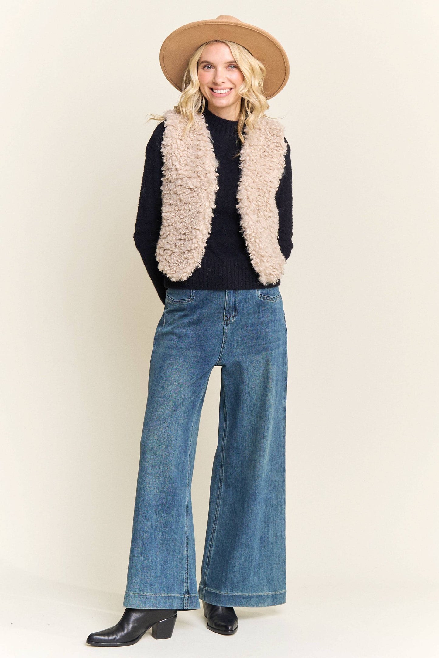 LEJ4199-FAUX FUR LUXE LONG VEST