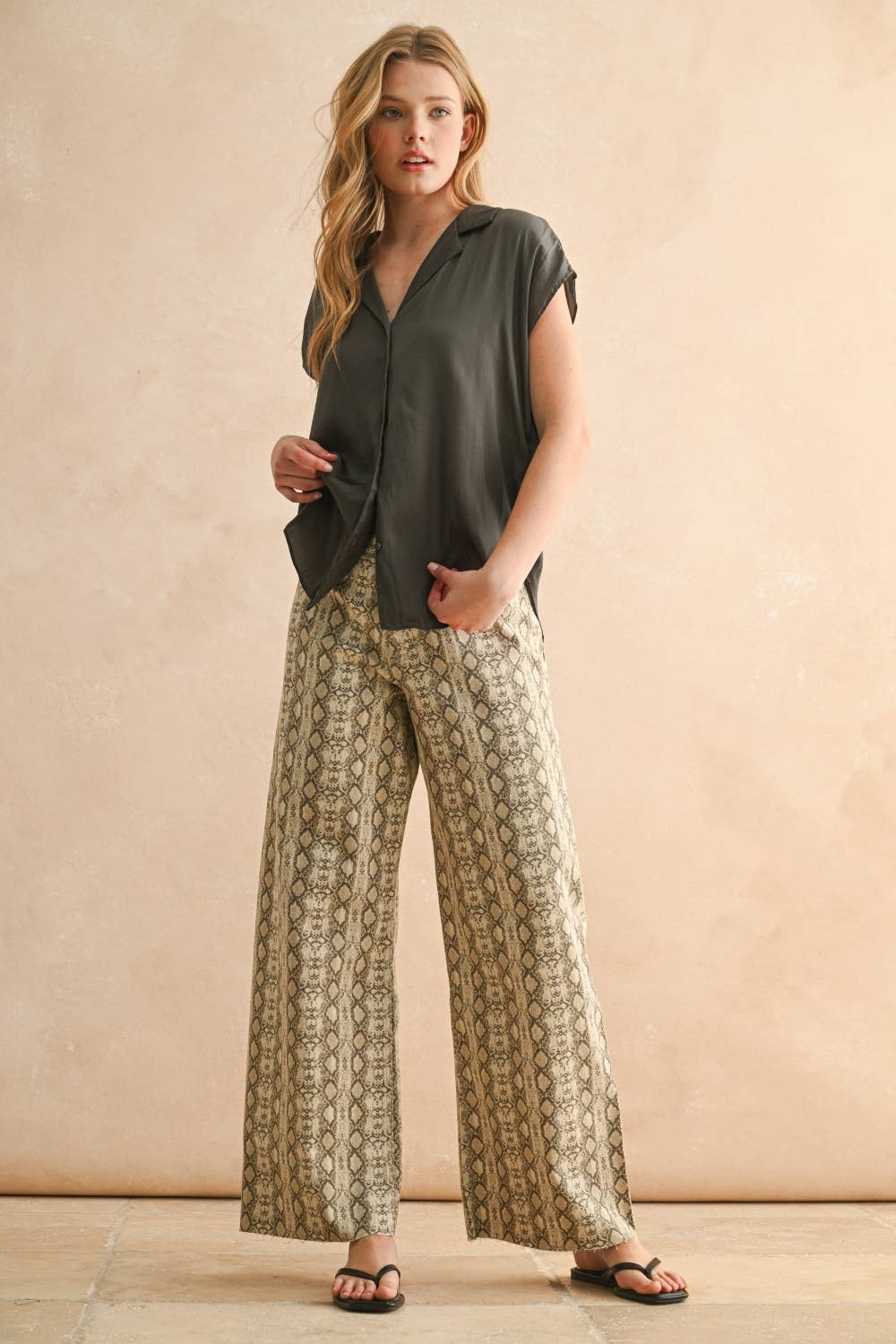 MMT1194   BUTTON DOWN CAP SLEEVE SHIRTS