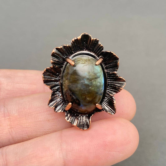 Vintage Anemousite Inlaid Bronze Flower Shape Ring - CS