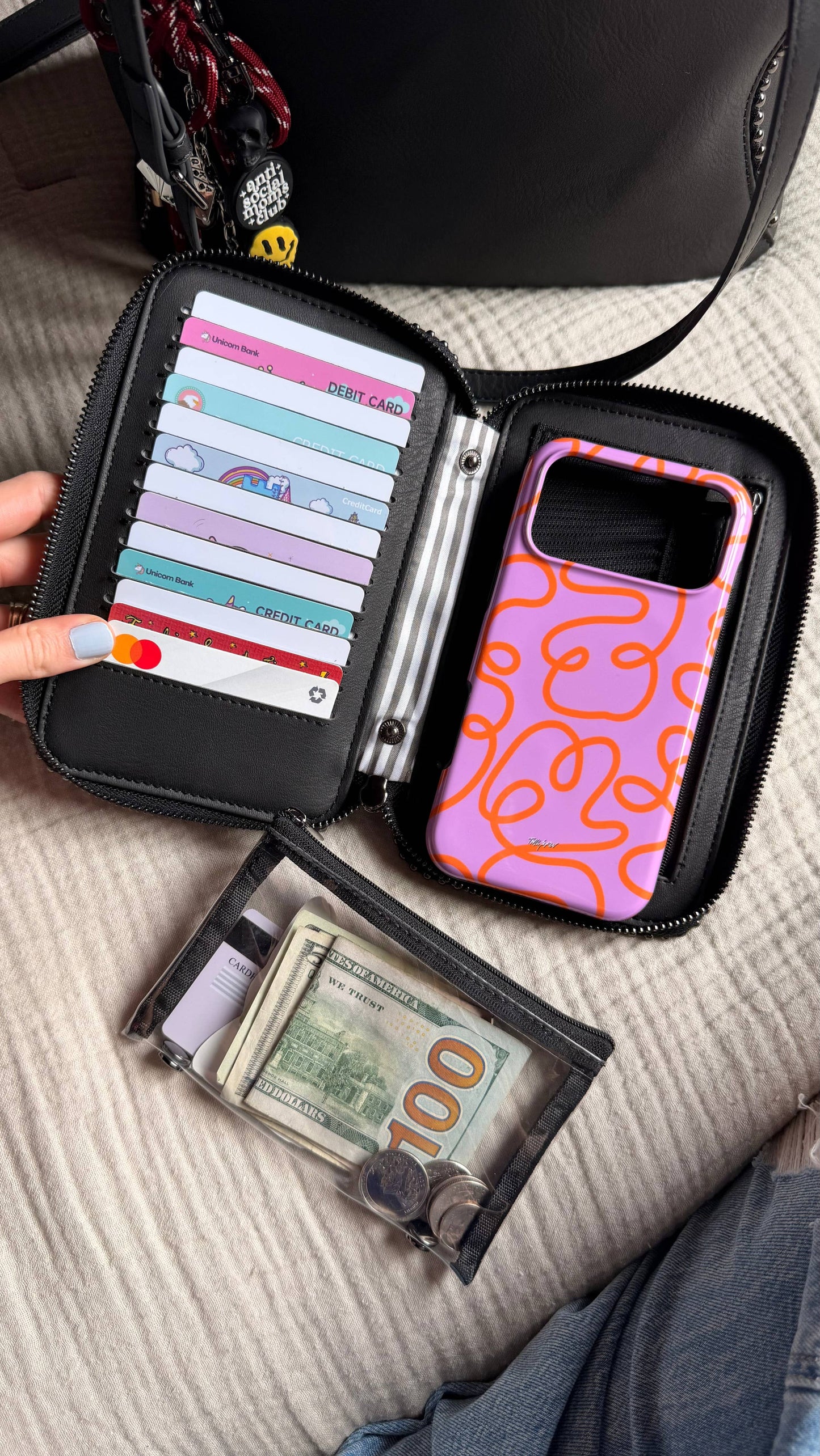 Bubble Wallet in Matte Black