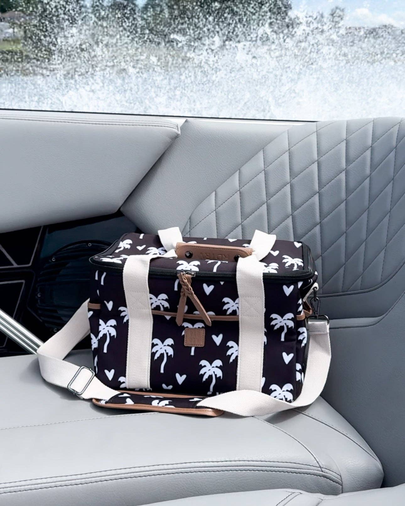 Soft Insulated Cooler in Palm Tree