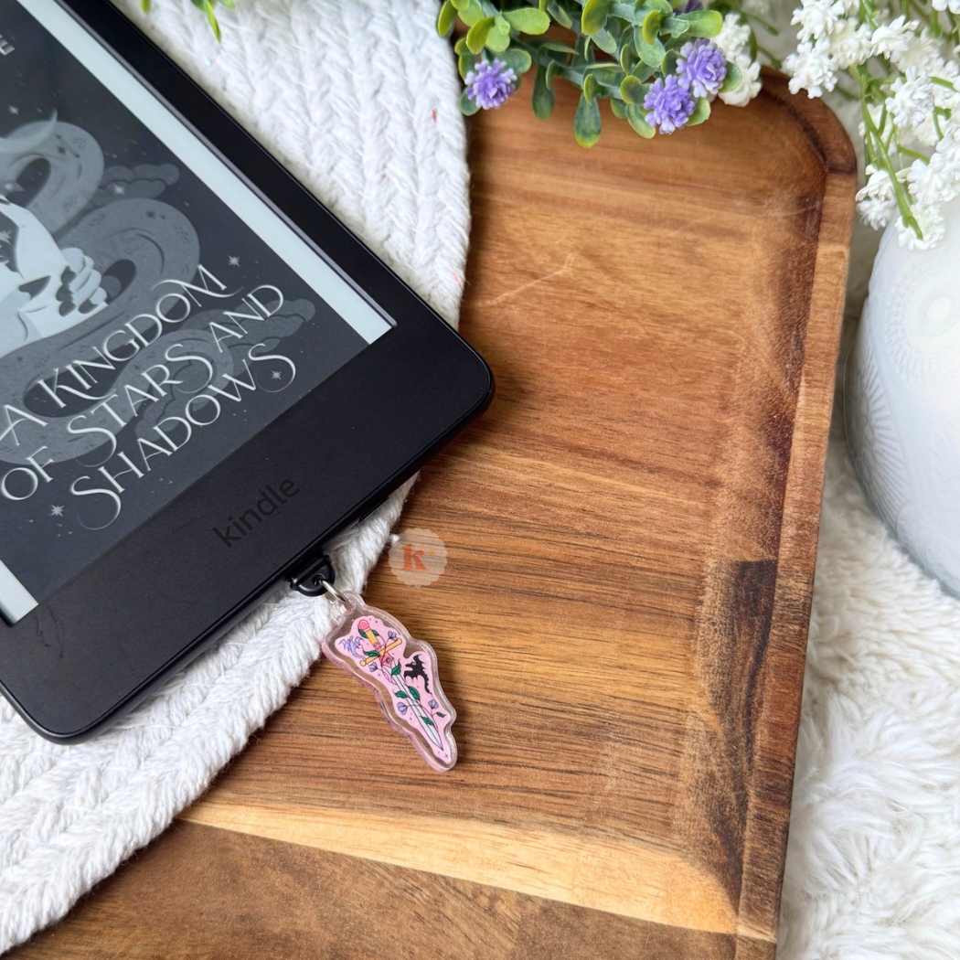 Dagger Fantasy reader Kindle Charm, Kobo Kindle Accessories