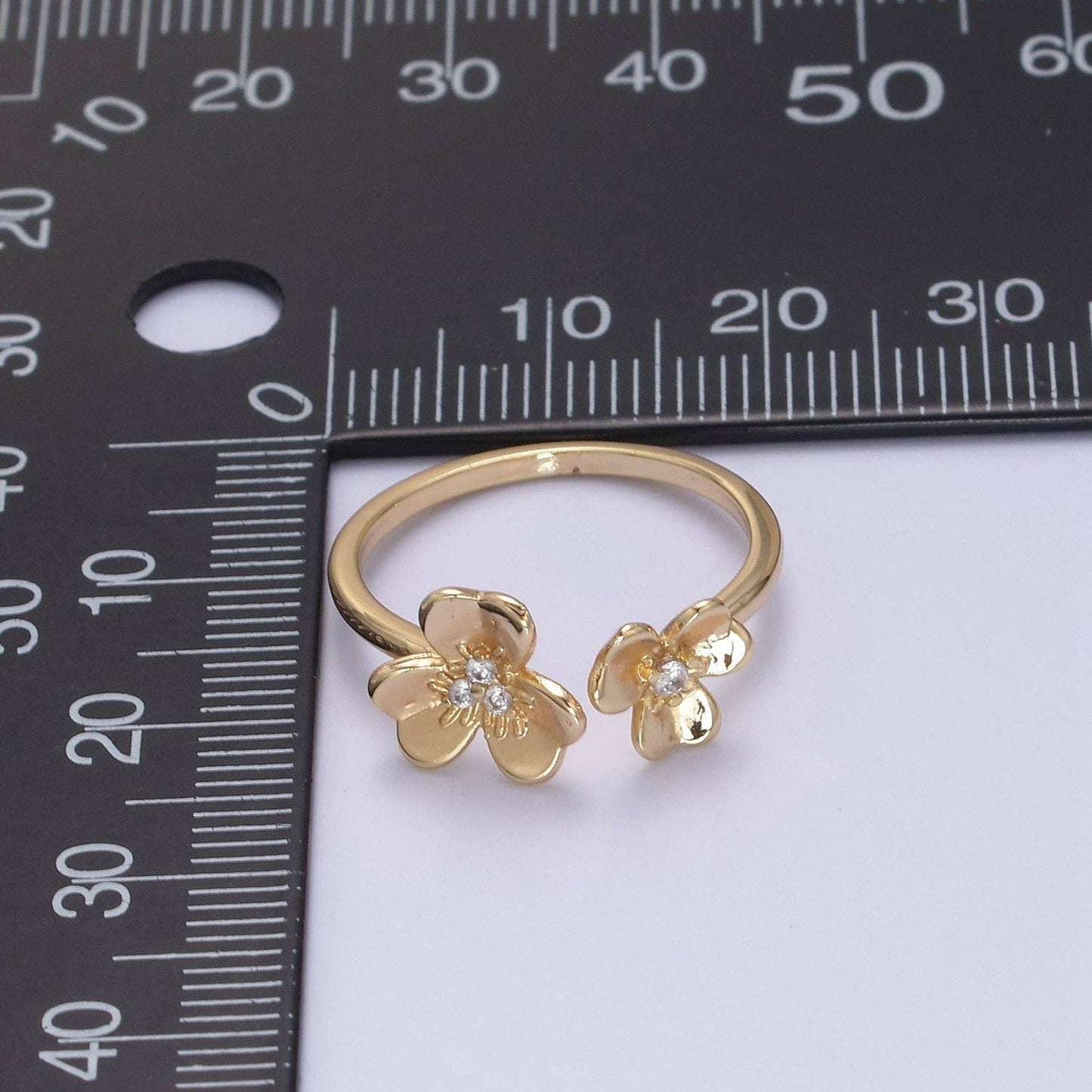 Dainty Daisy Ring in Gold / Silver Open Adjustable Flower Ring U-493