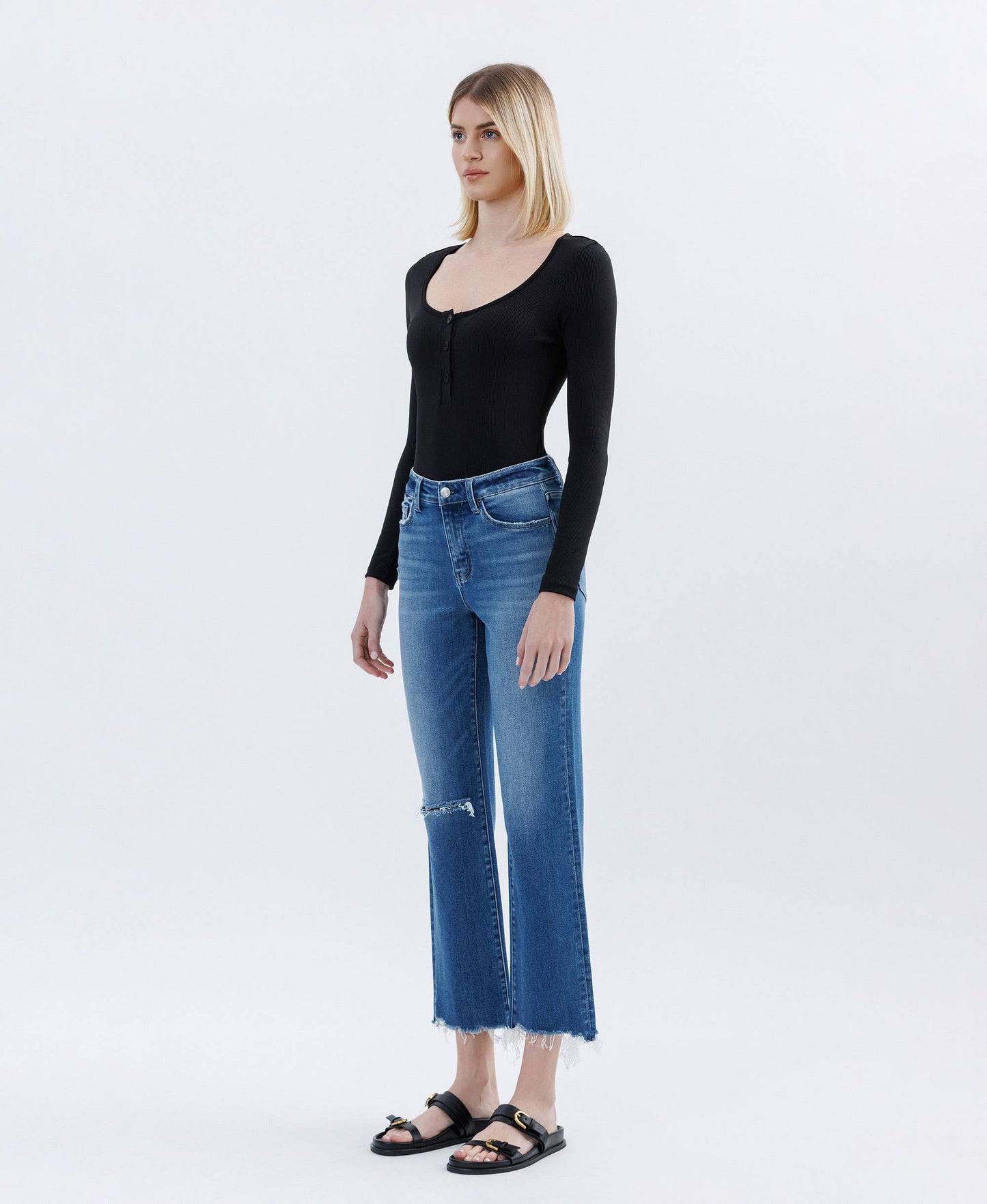 HIGH RISE DISTRESSED CROP STRAIGHT JEANS LV1669