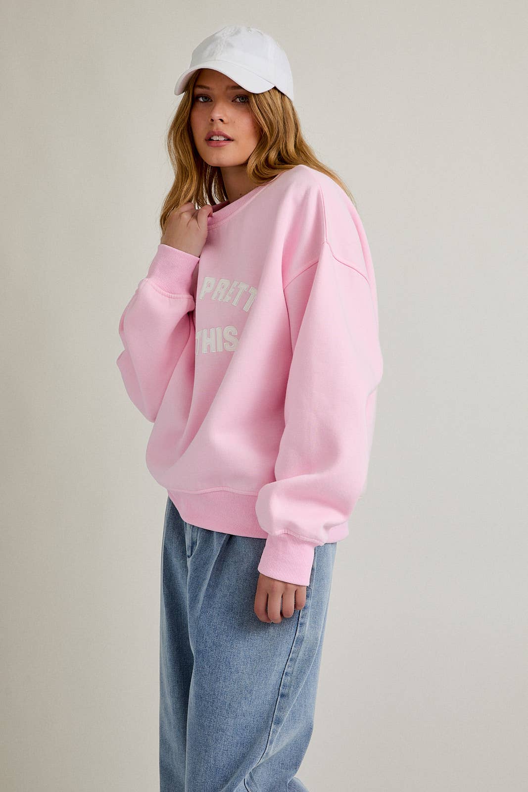 I'M TOO PRETTY FOR THIS OVERSIZED SWEATSHIRT