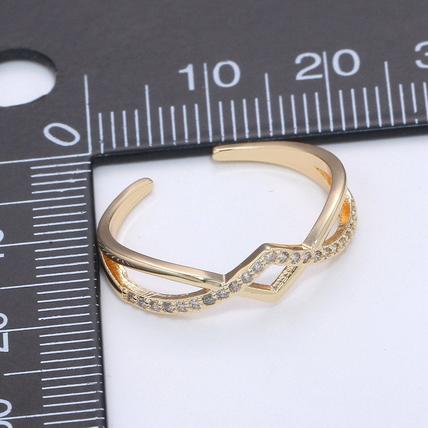 Dainty Simple Gold Open Ring R078