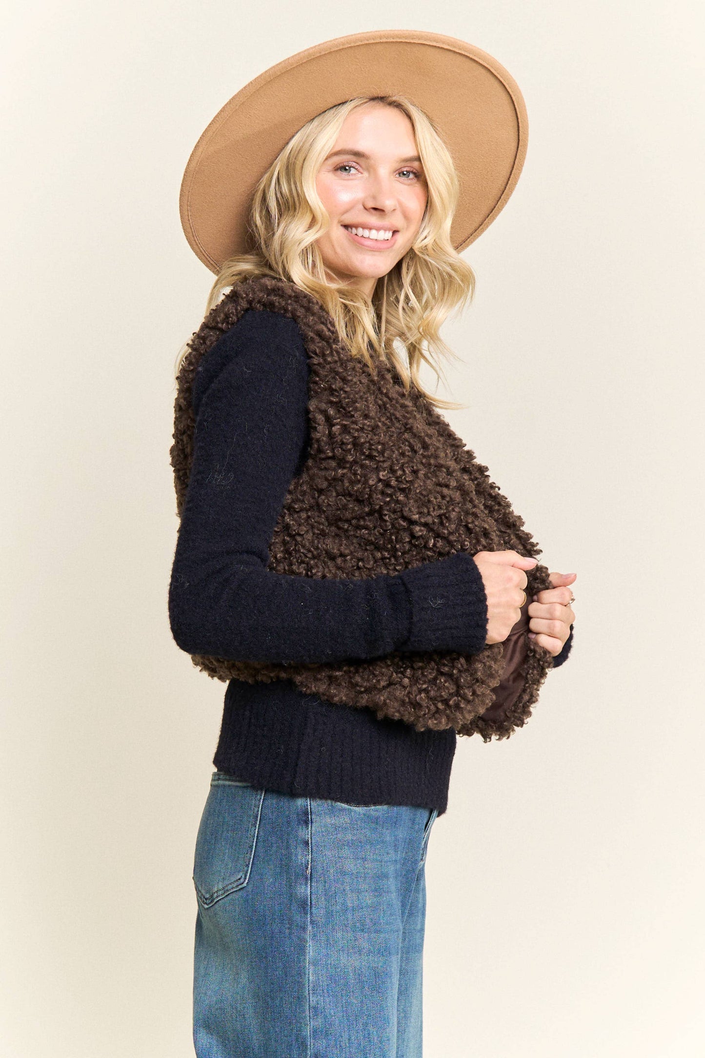 LEJ4199-FAUX FUR LUXE LONG VEST