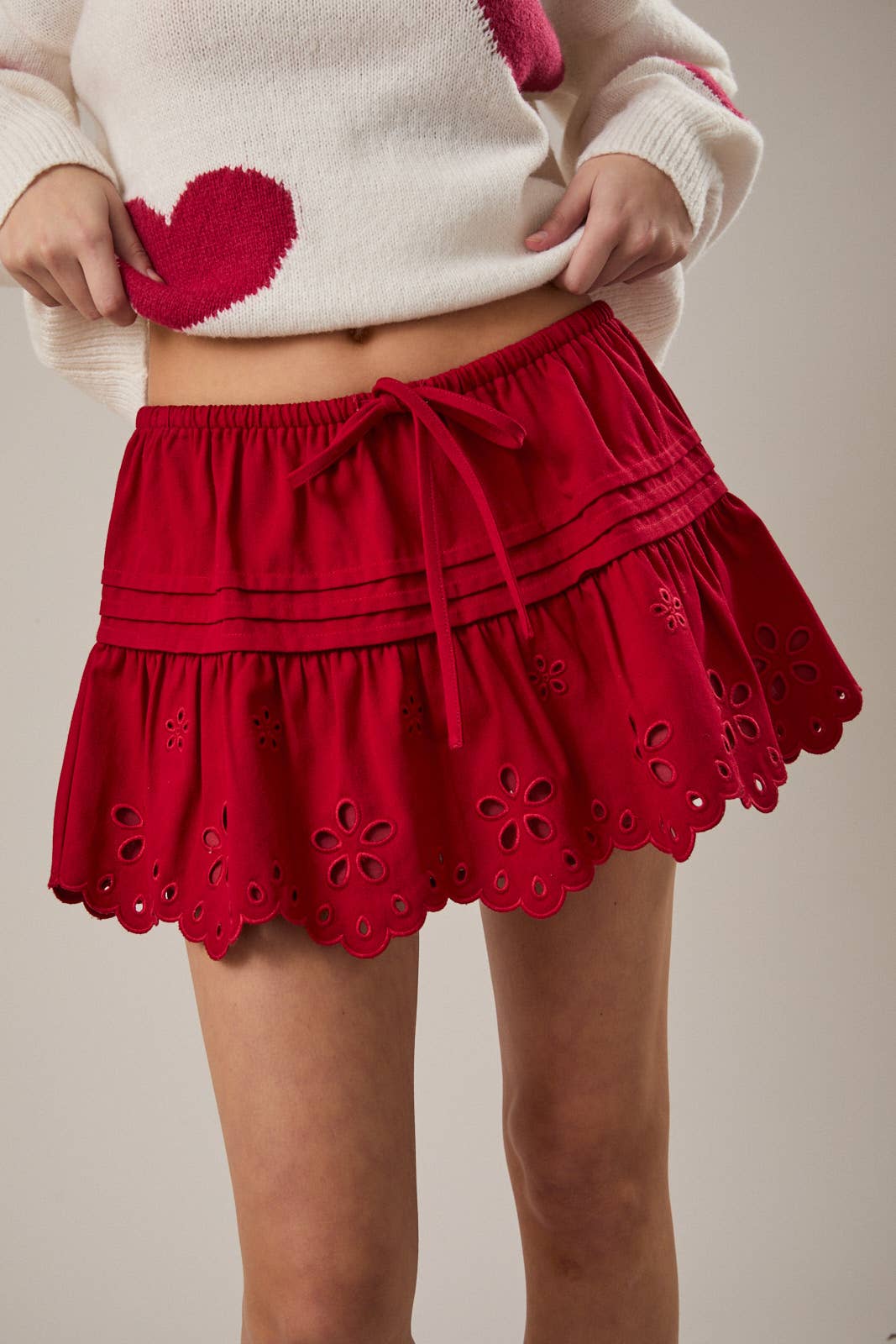 EYELET EMBROIDERED SCALLOP FLARE MINI SKIRT