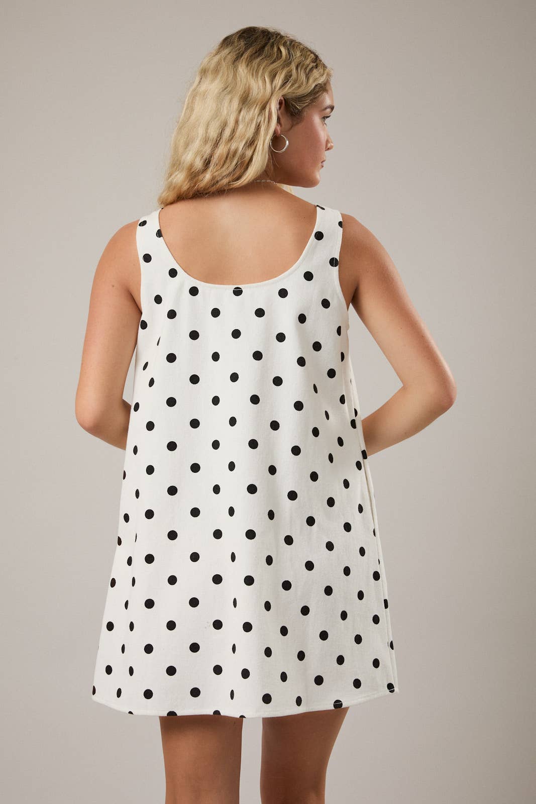 SLEEVELESS SCOOP NECK POLKA DOT DENIM MINI DRESS