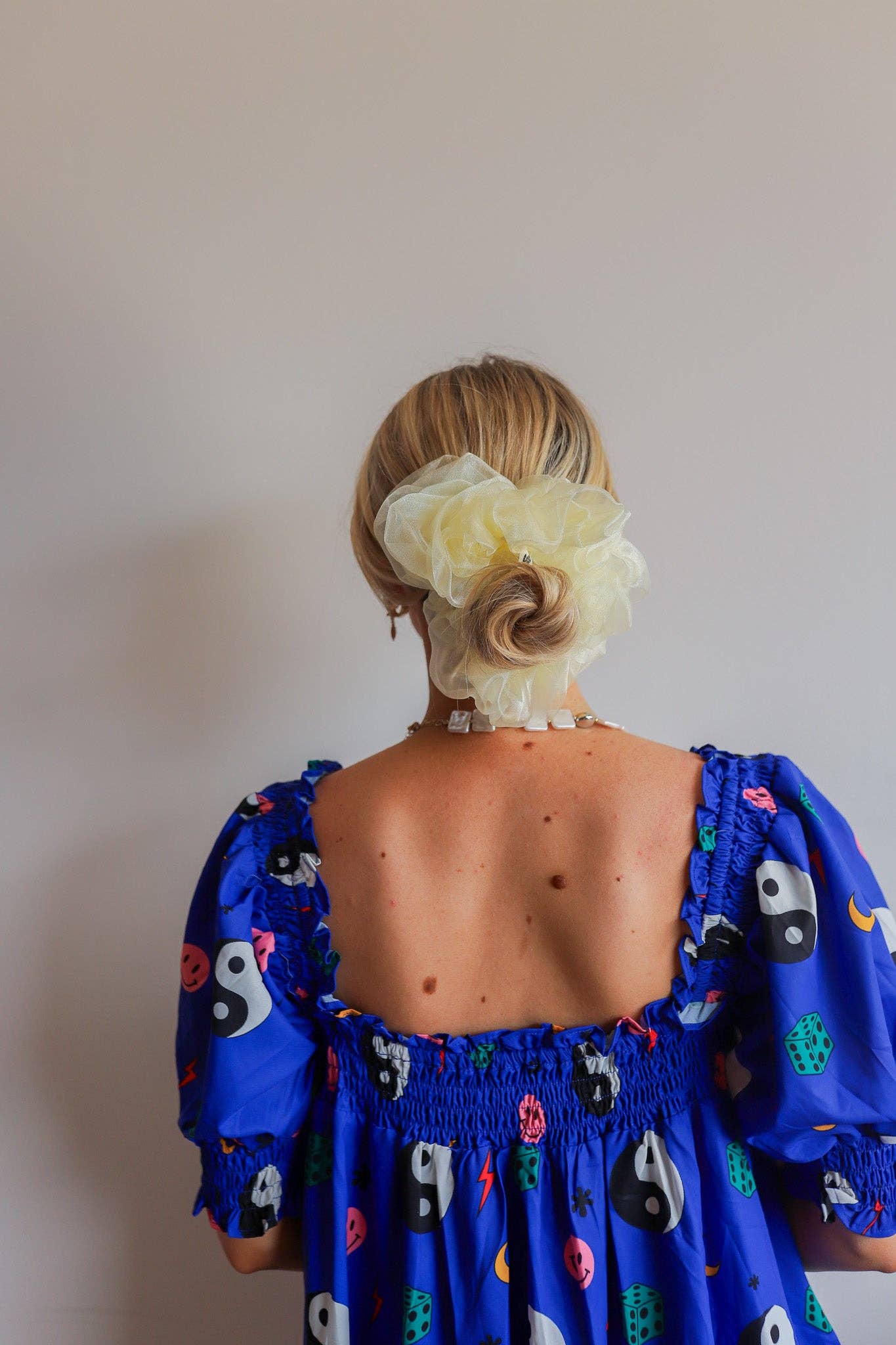 NEON JUMBO ORGANZA SCRUNCHIES