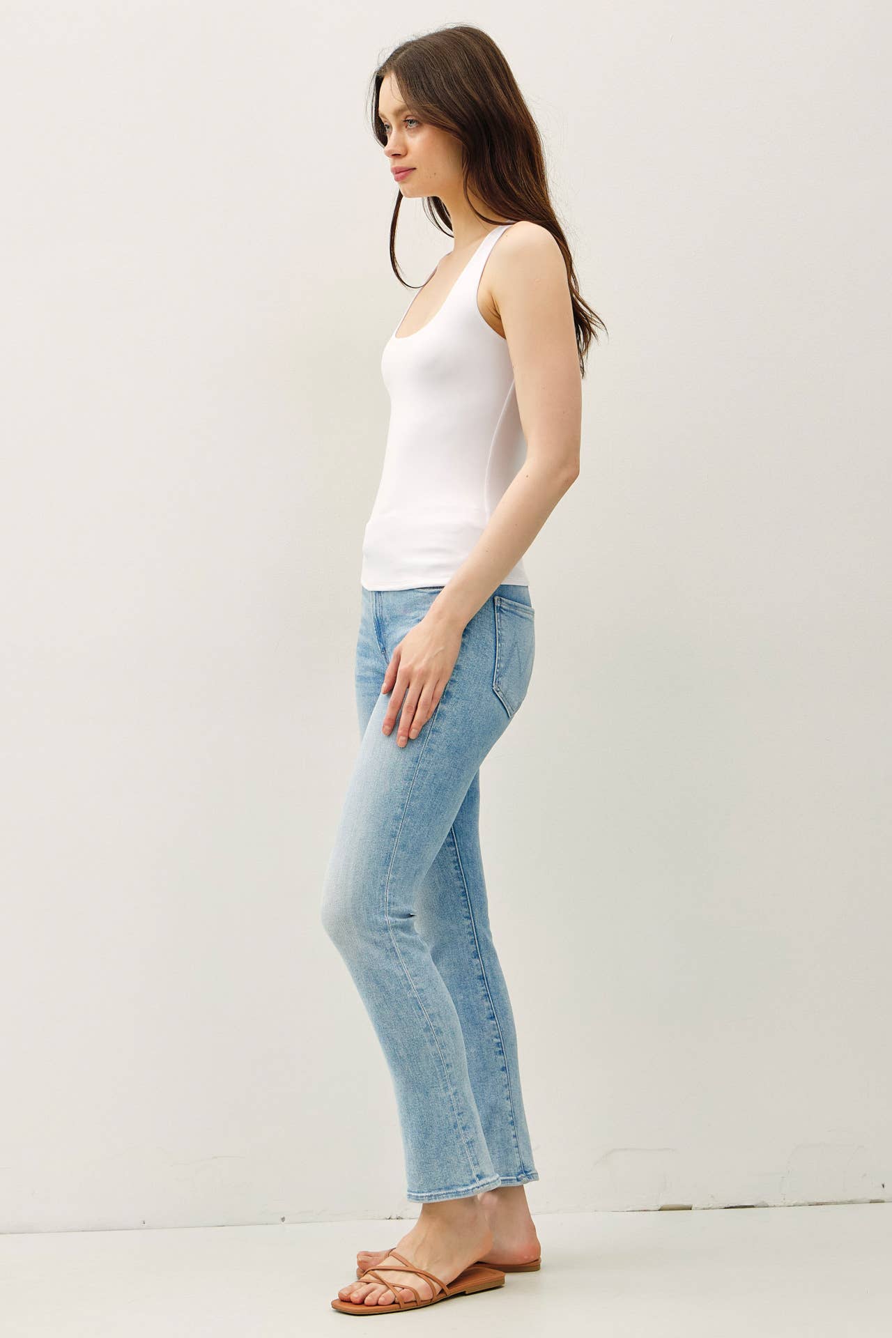 SOFT CORE-DOUBLE LINED BASIC SQUARE NECK TANK