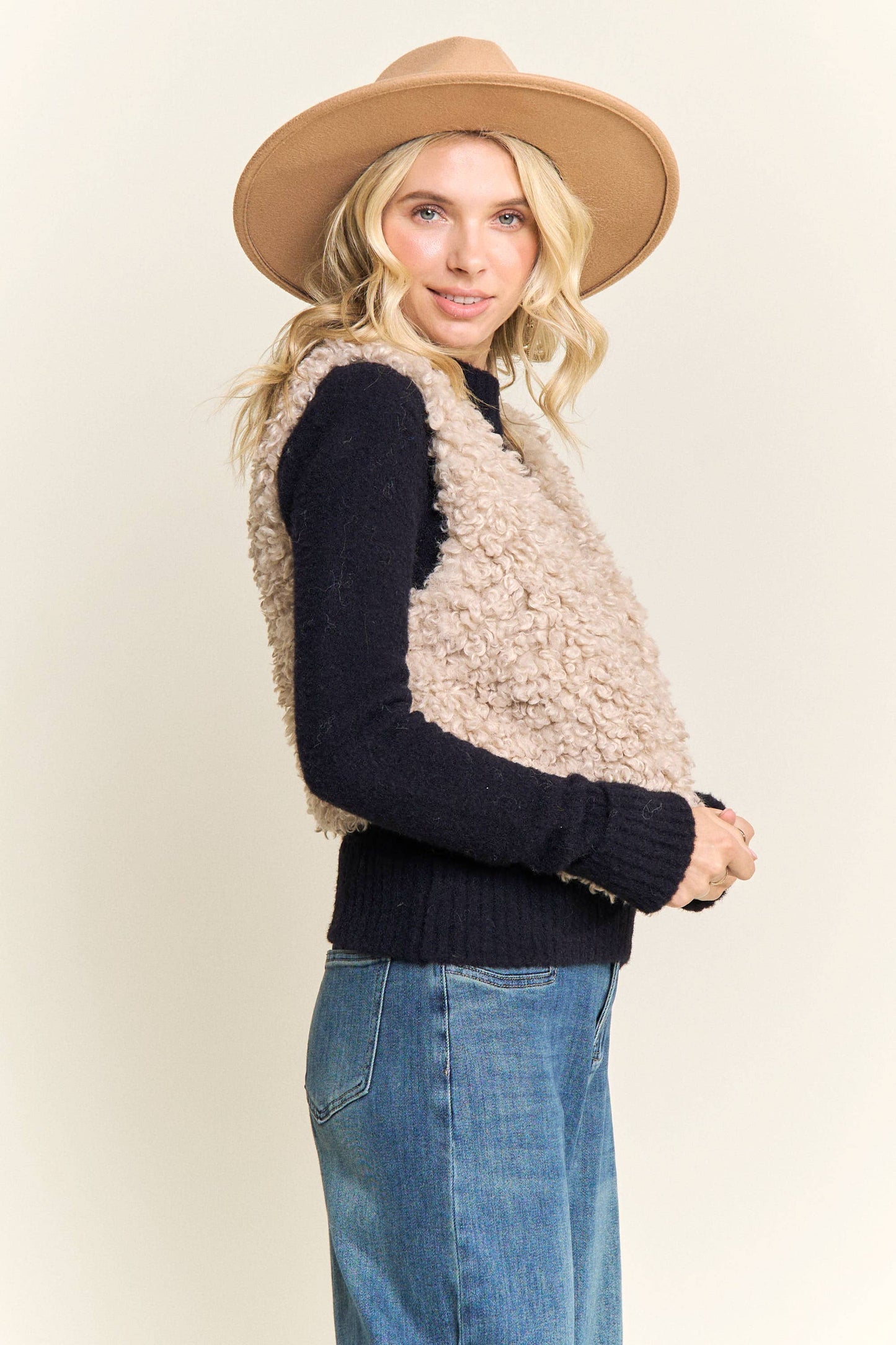 LEJ4199-FAUX FUR LUXE LONG VEST