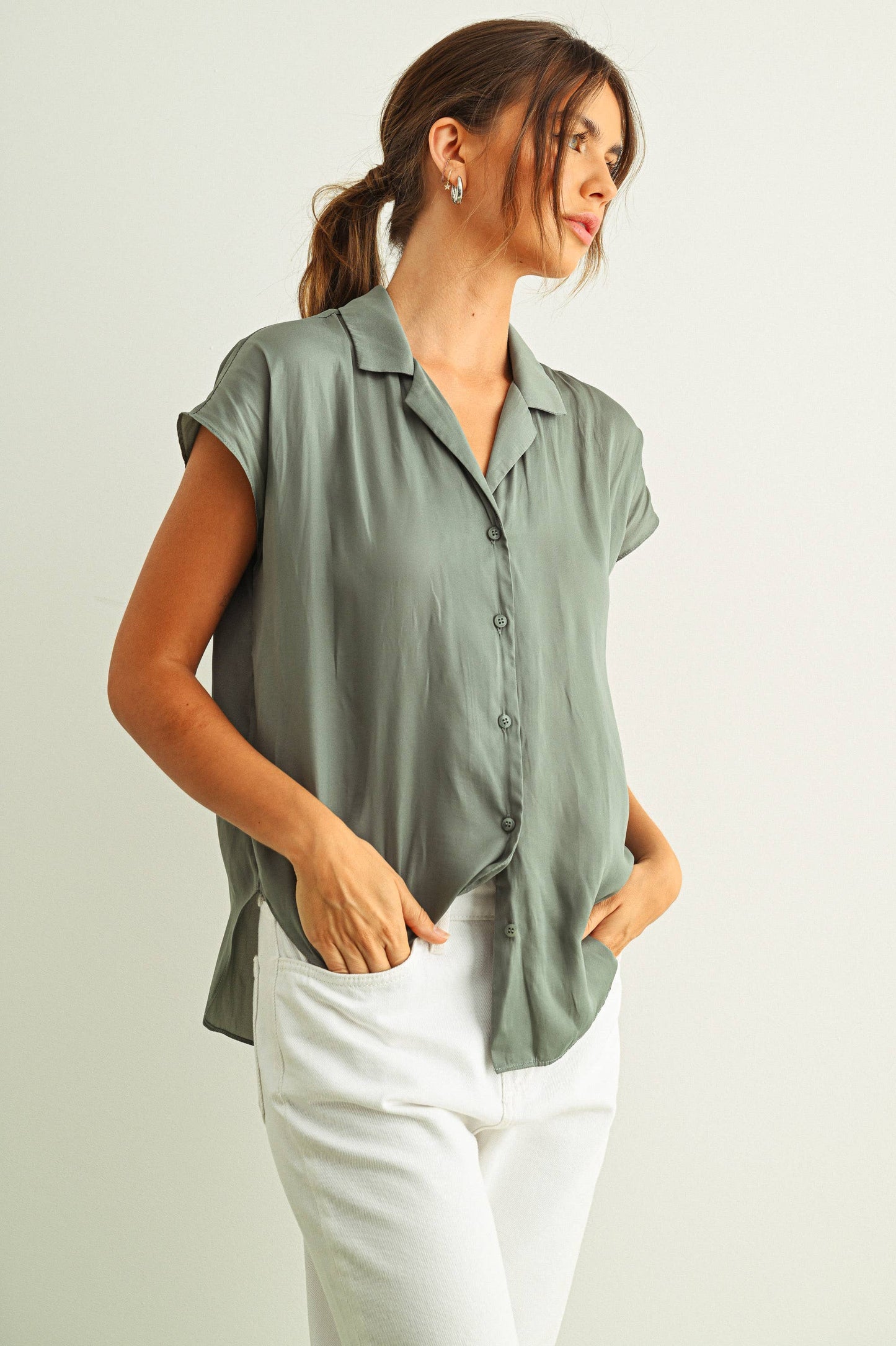 MMT1194   BUTTON DOWN CAP SLEEVE SHIRTS
