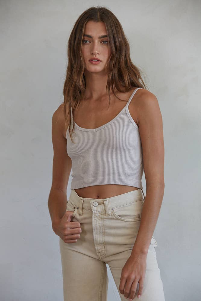 S1072 | Knit Ribbed Seamless UV Neck Brami