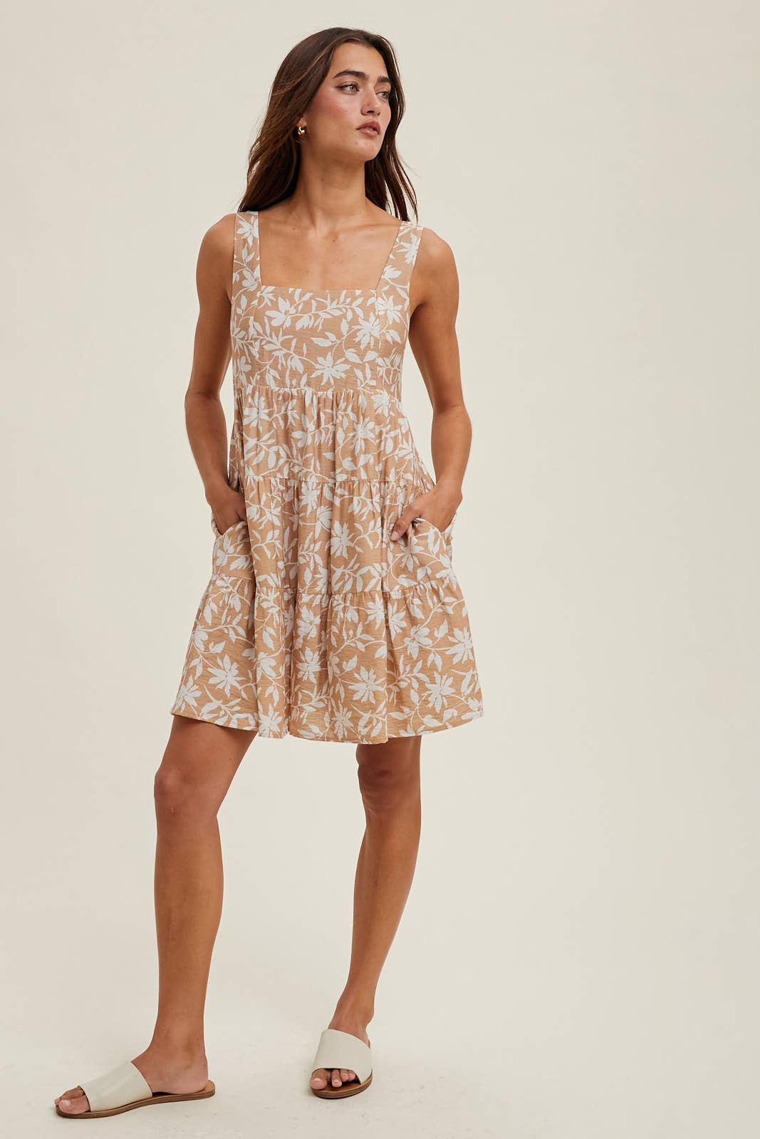 FLORAL TIERED MINI DRESS / WL25-10325