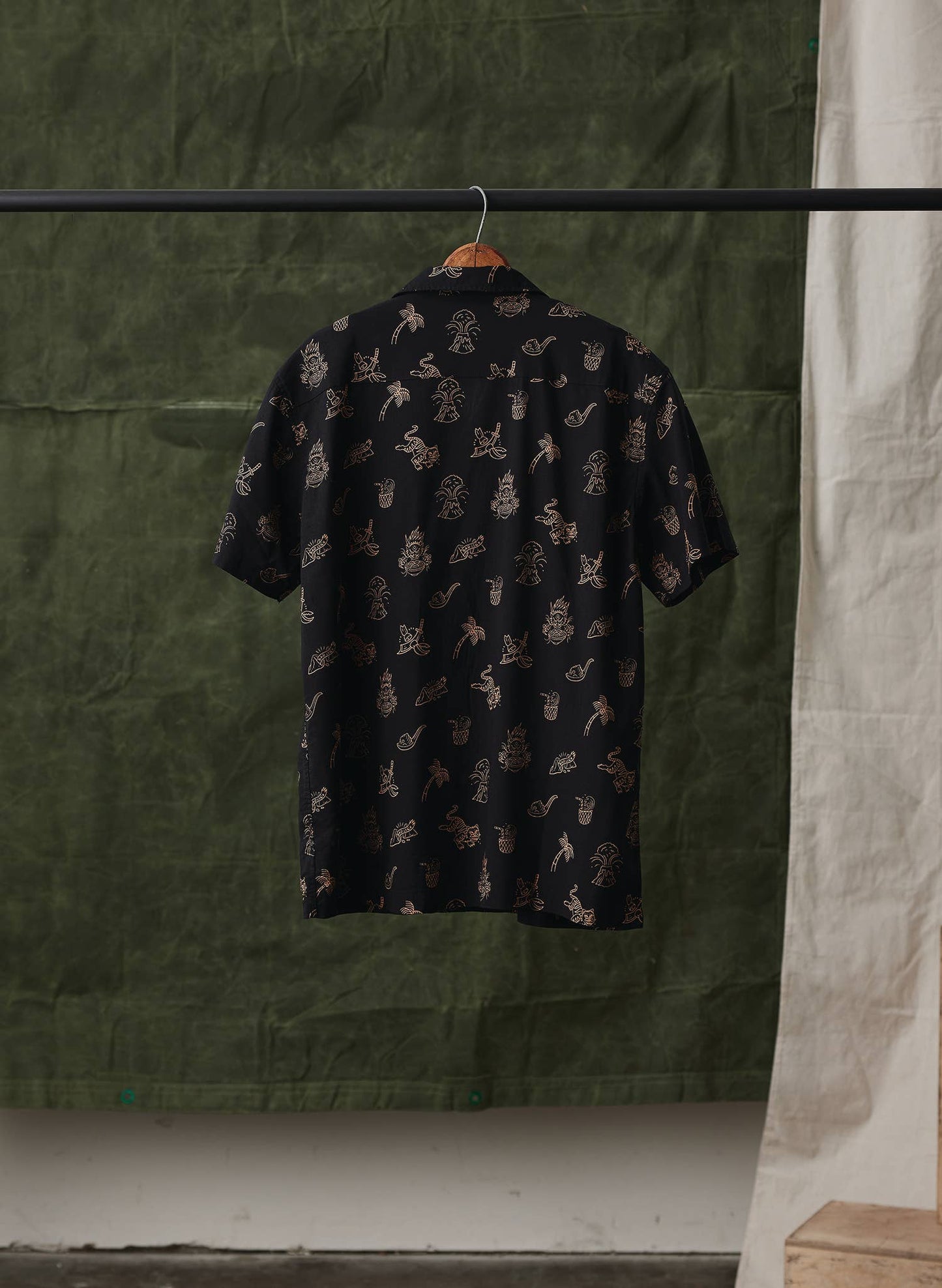 Spicy Noods Casual Button Down Shirt Men Women Food
