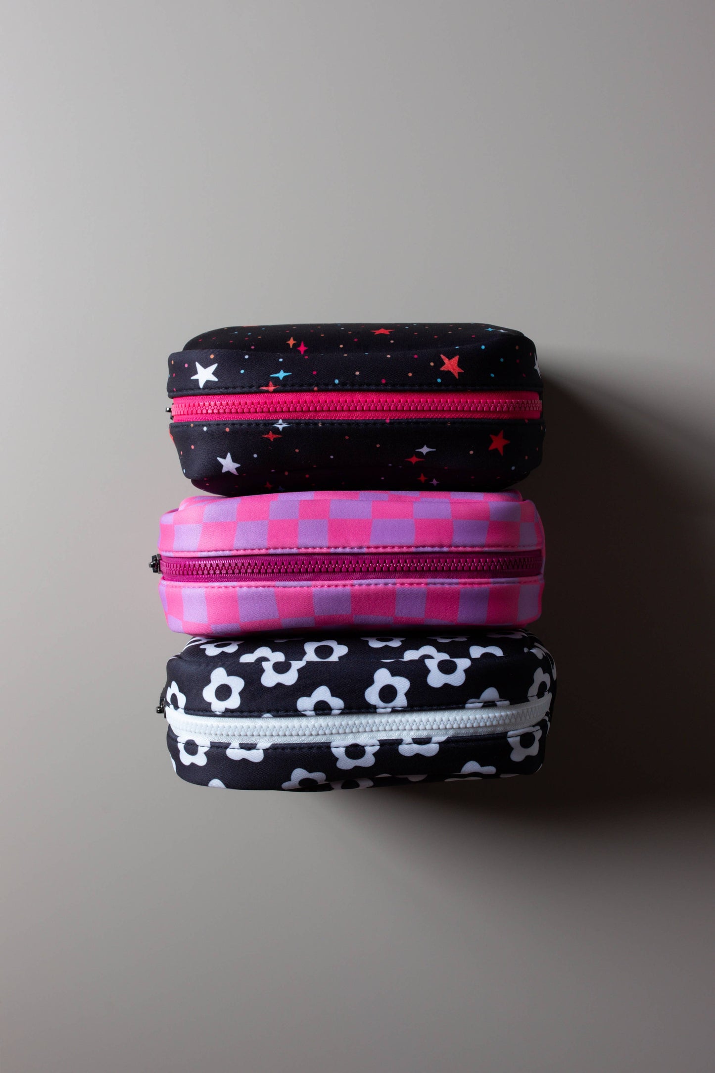Neoprene Pouch in White Flower