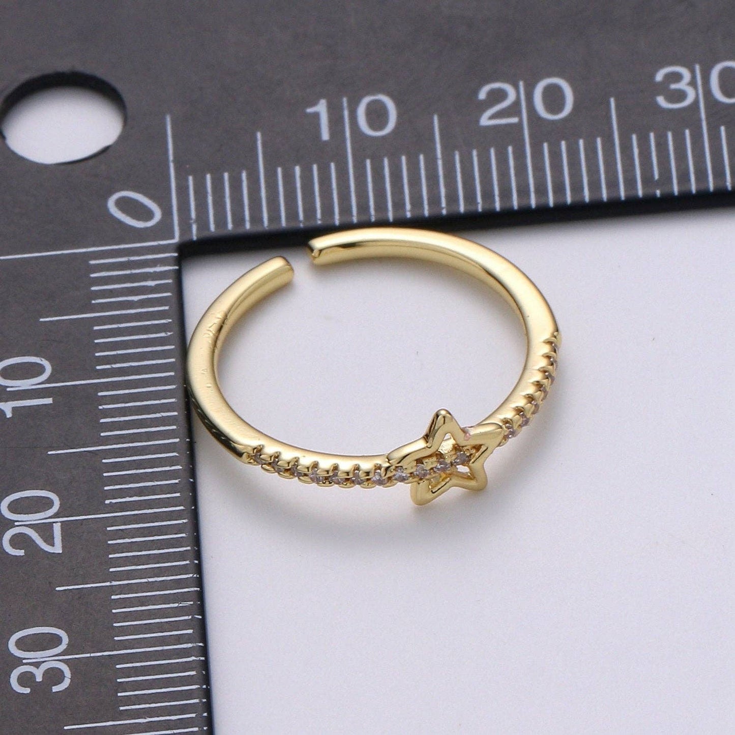 Dainty star ring, Gold ring, cz ring, cubic zirconia ring, Minimalist ring, 5-pointed fine star-shaped ring with zirconia for Christmas Gift R135
