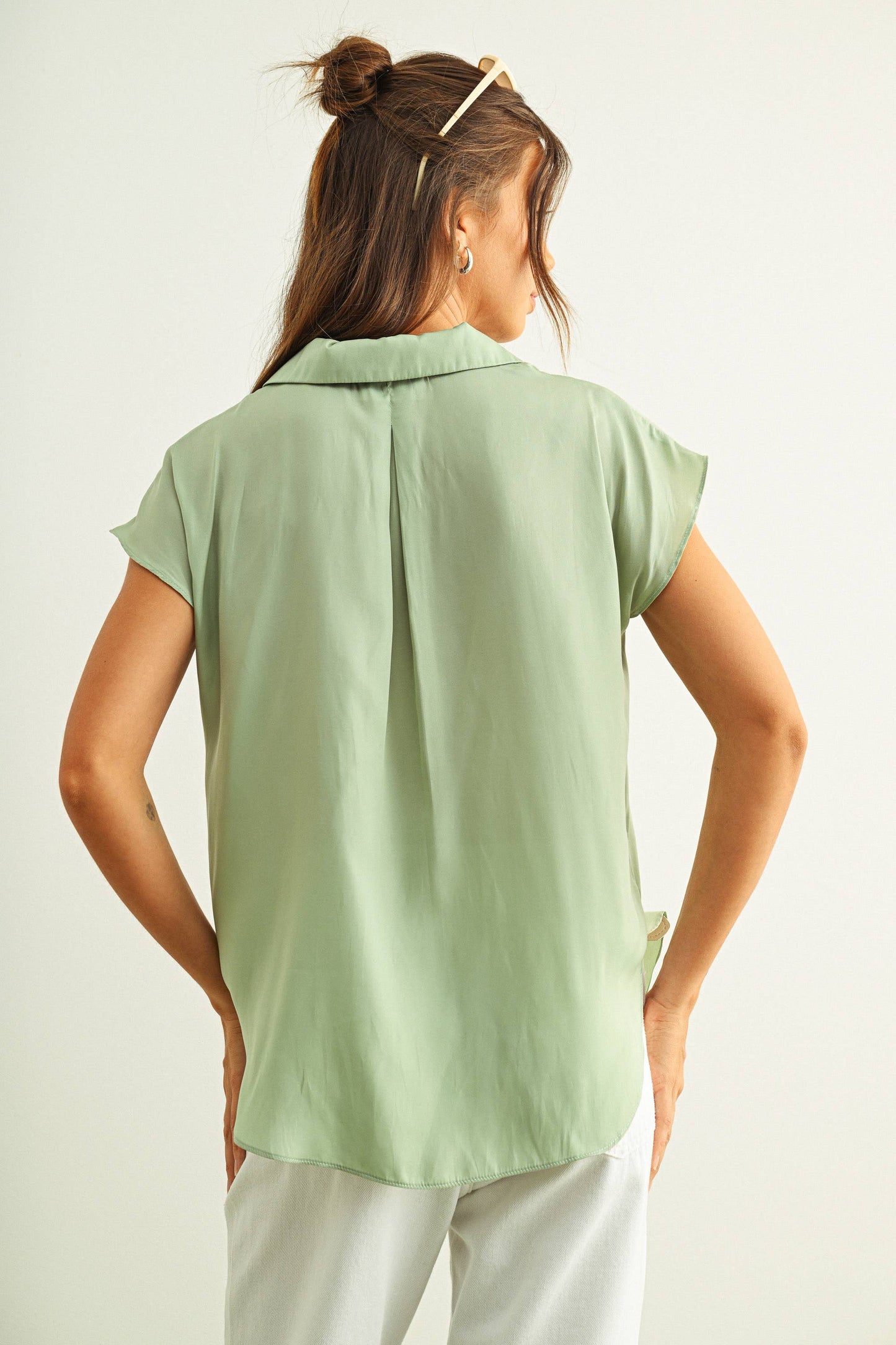 MMT1194   BUTTON DOWN CAP SLEEVE SHIRTS