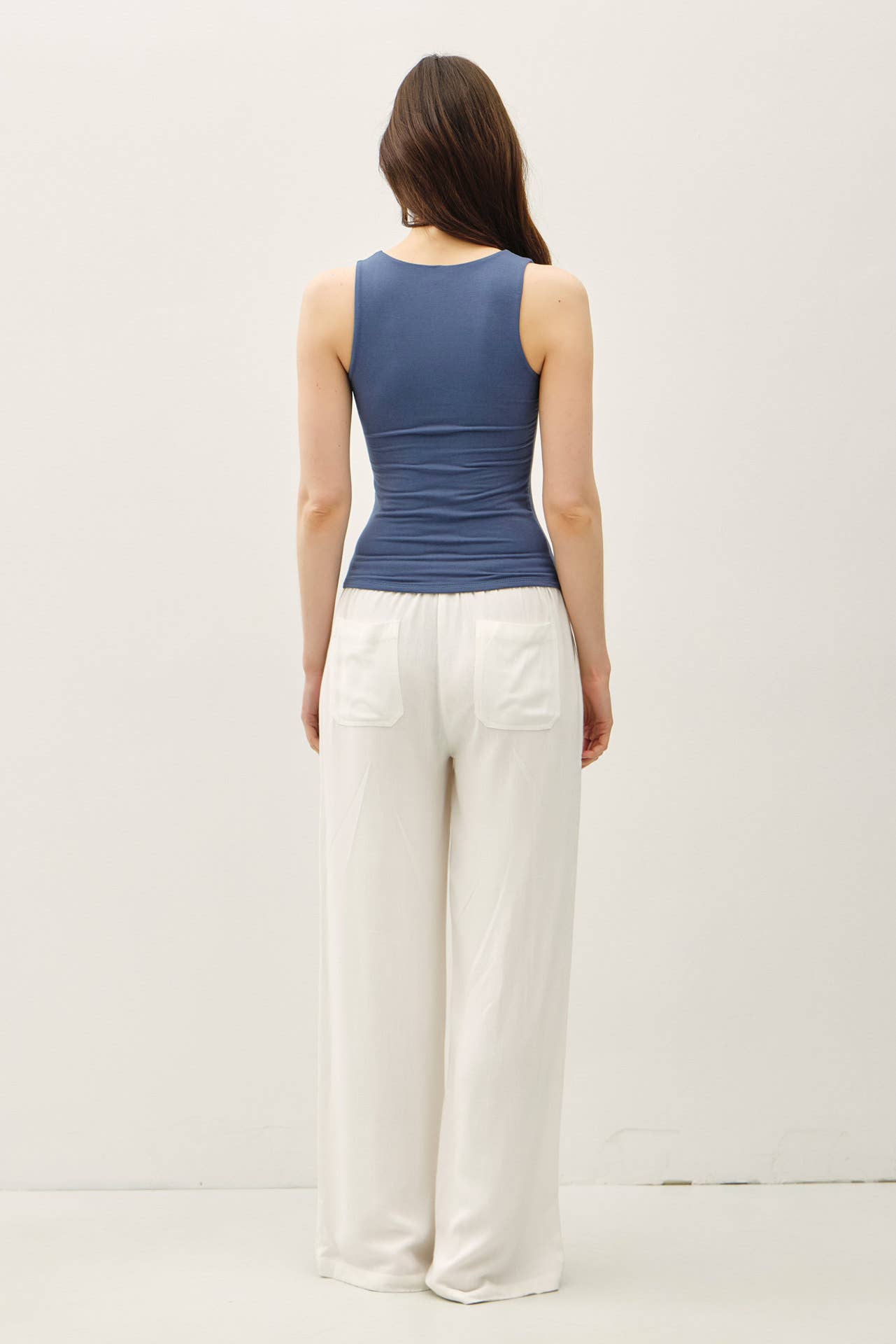 Restock-SOFT CORE-DOUBLE LINED BASIC SQUARE NECK TANK