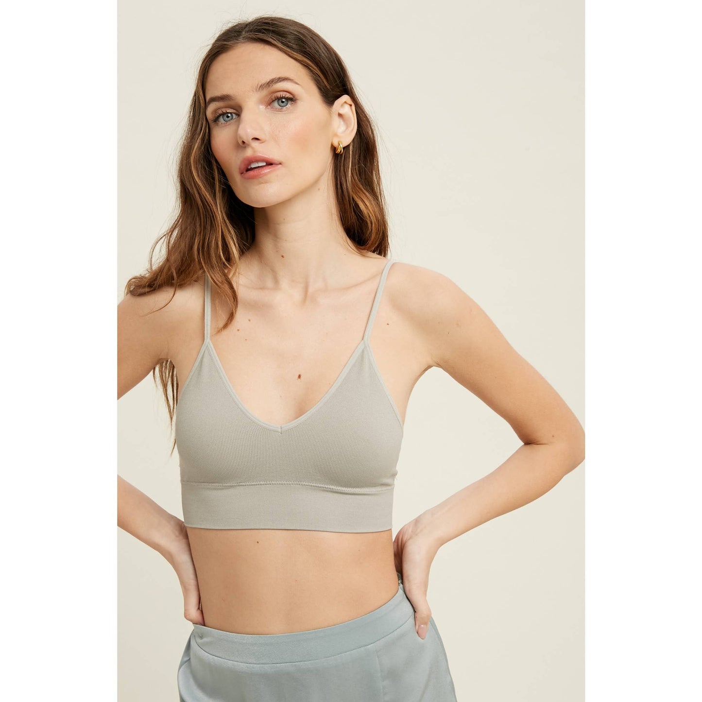 RIBBED SEAMLESS LOW BACK BRALETTE / WL22-6606