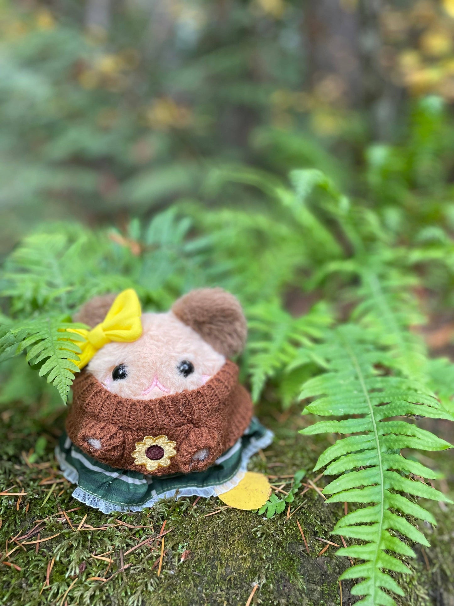 Sunflower Sweater - Plushie Accessories